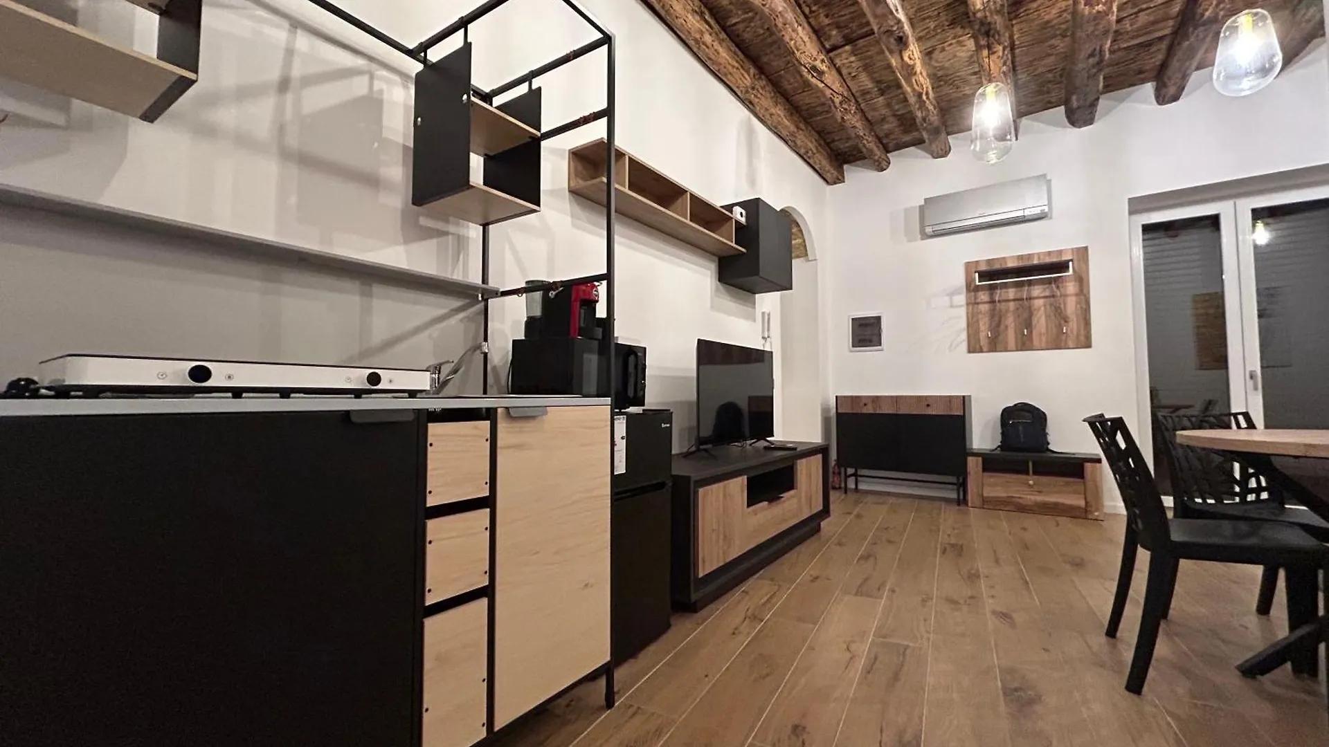 Paternostro Luxury Apartment Palermo 0*,  Italy